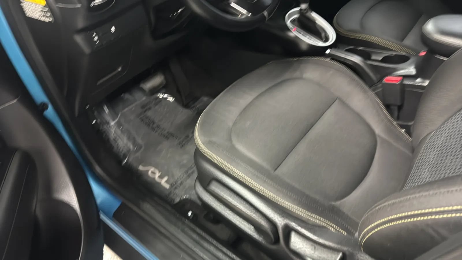 Used 2016 Kia Soul + w/ Designer's Package FWD image 26