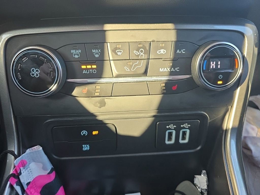 Used 2018 Ford EcoSport SE w/ SE Convenience Package image 27