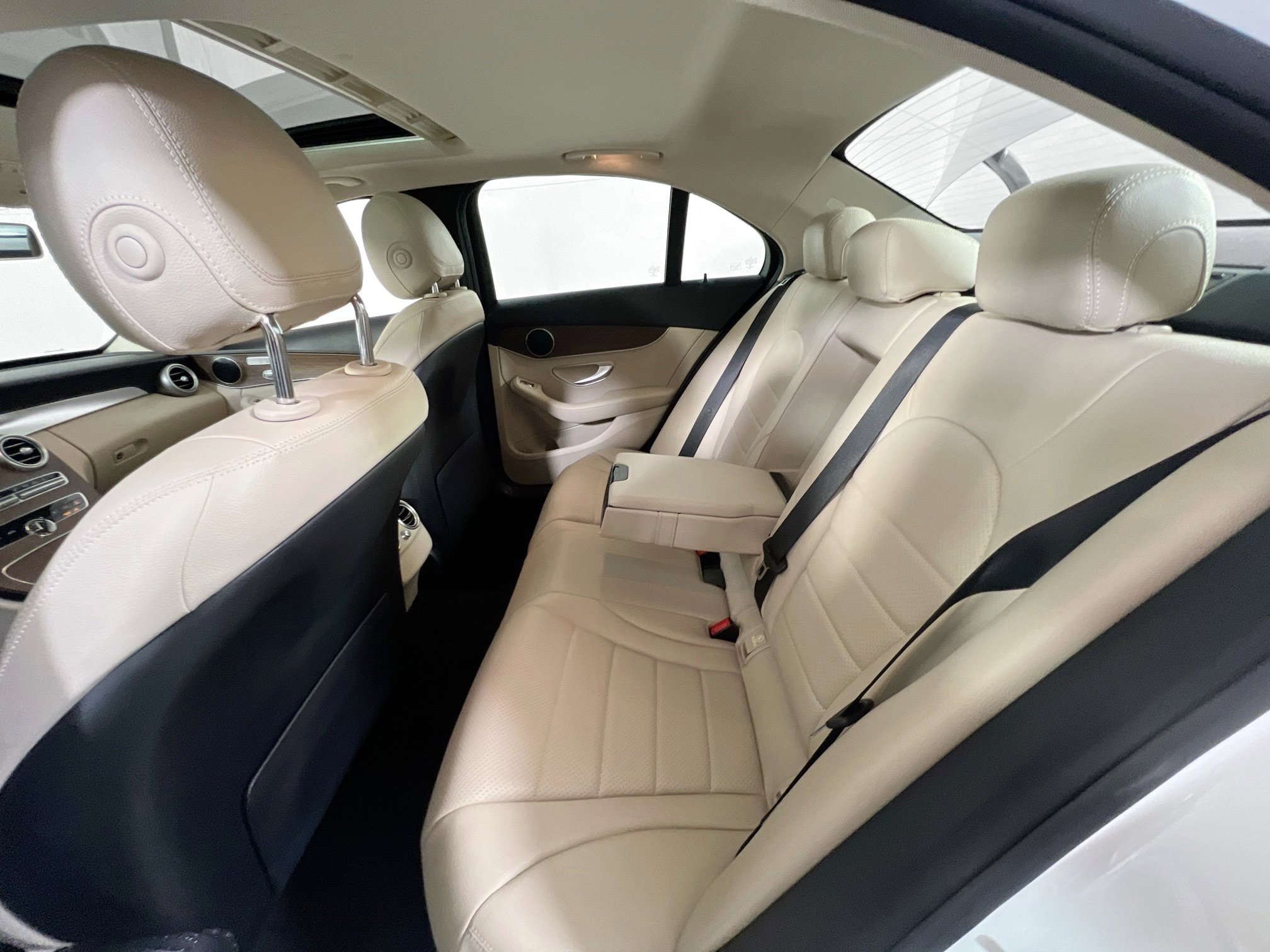 Used 2019 Mercedes-Benz C 300 4MATIC Sedan image 25