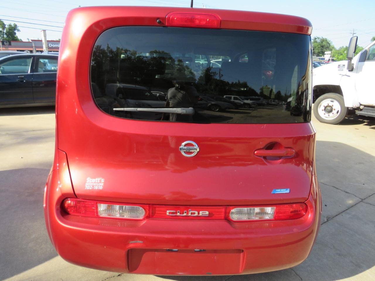 Used 2014 Nissan Cube 1.8 S w/ Interior Designer Package FWD image 5