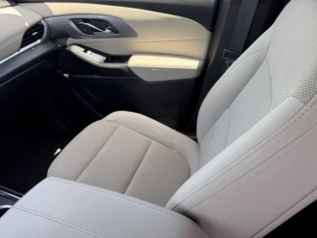 Used 2023 Chevrolet Traverse LS FWD image 20