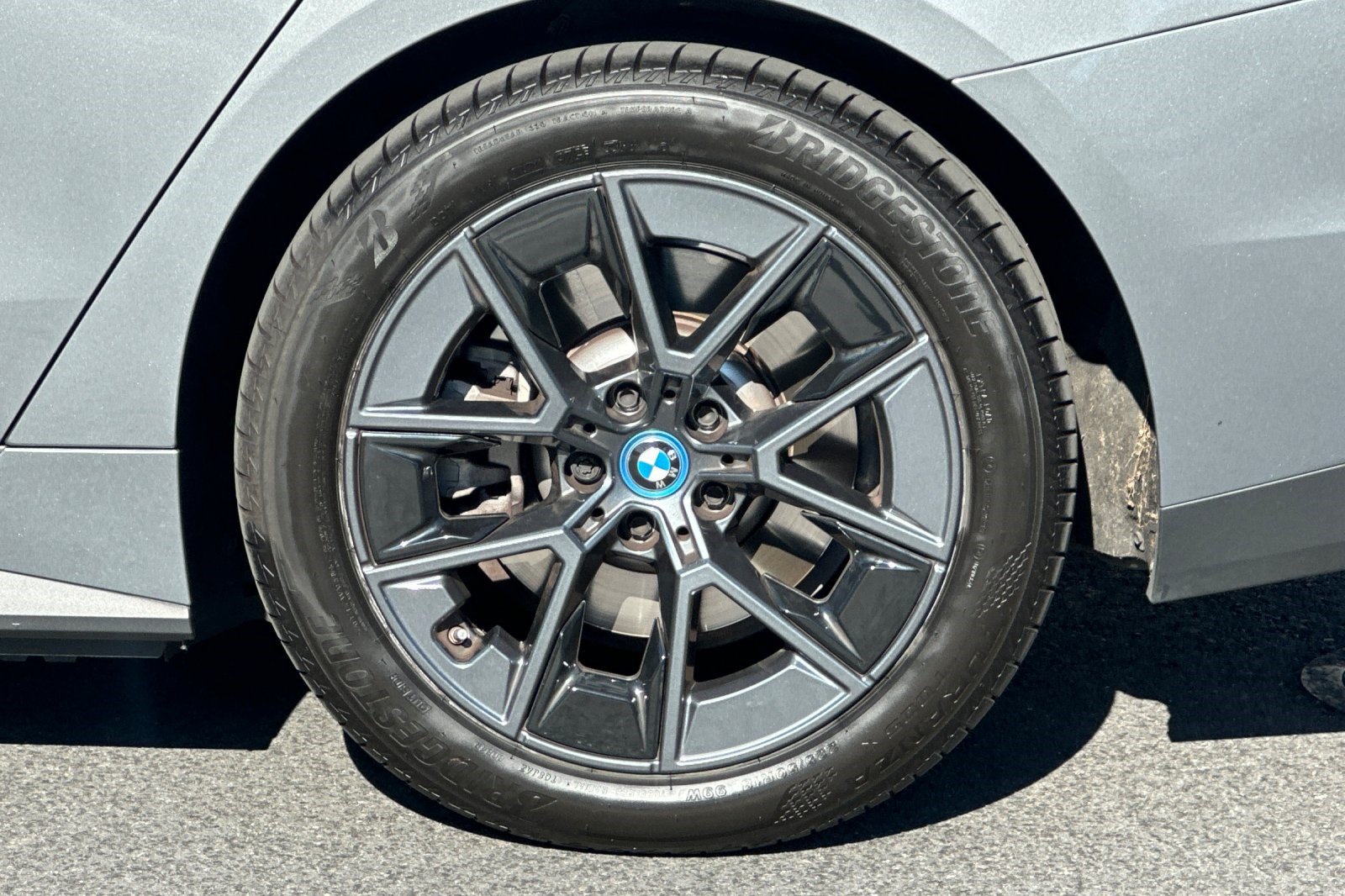 Certified 2023 BMW i4 eDrive40 w/ Premium Package RWD image 37