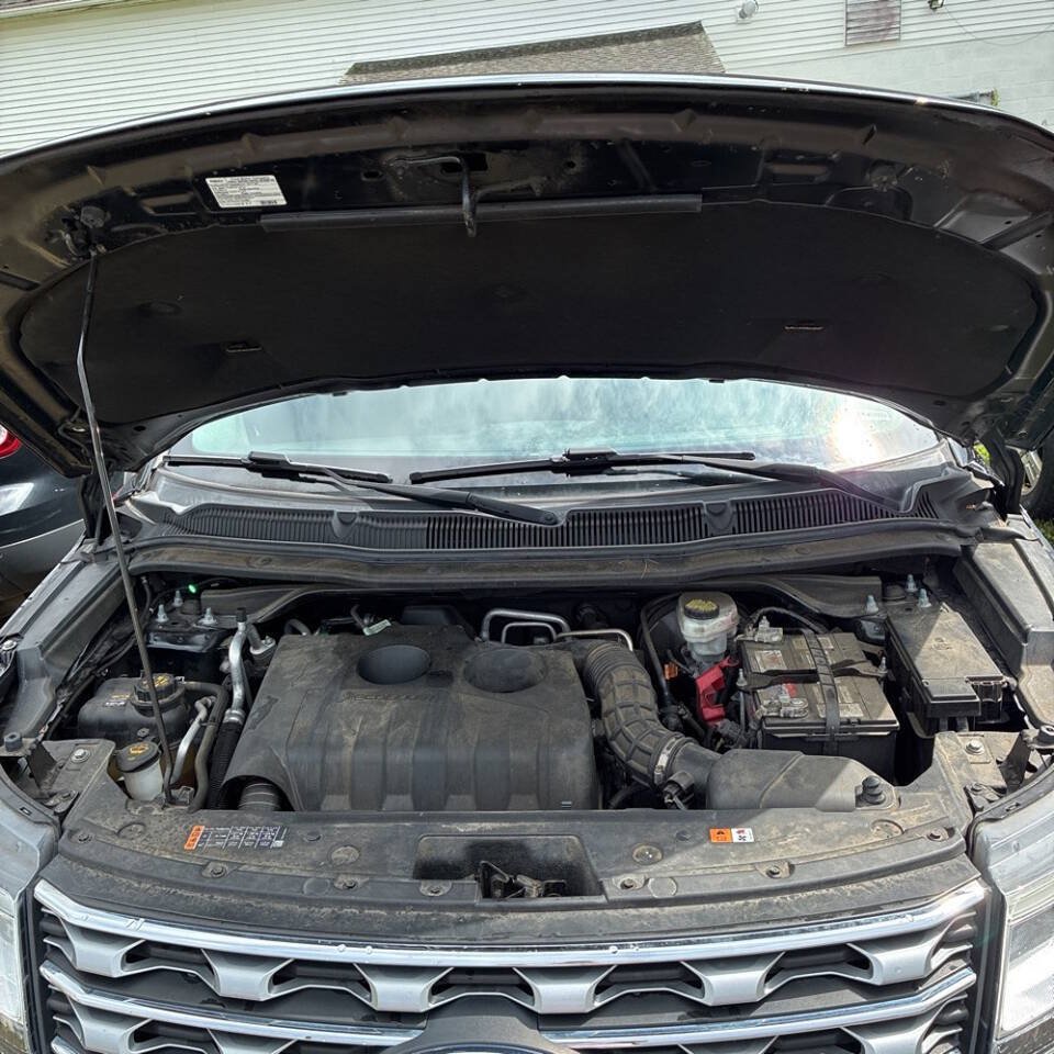 Used 2017 Ford Explorer Limited AWD/4WD image 10