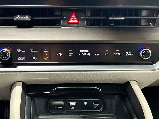 Used 2025 Kia Sportage EX w/ EX Premium Package image 16