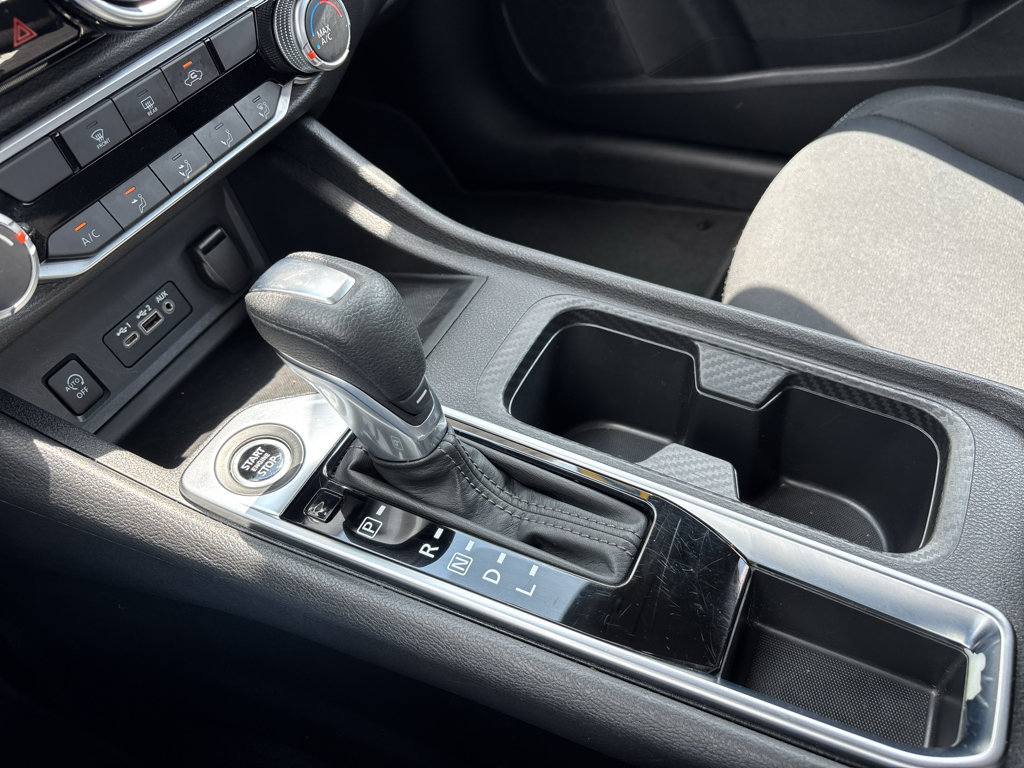 Used 2025 Nissan Sentra SV FWD image 24