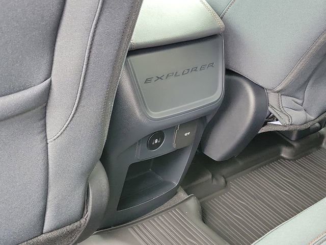 New 2026 Ford Explorer Active AWD/4WD image 24