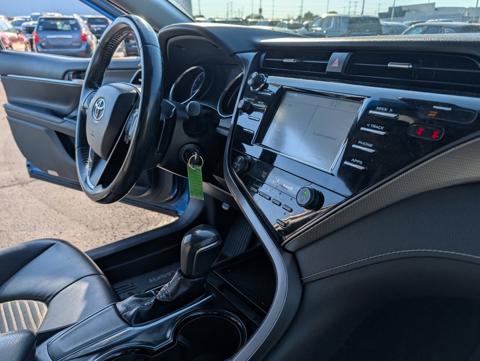 Used 2019 Toyota Camry SE FWD image 20