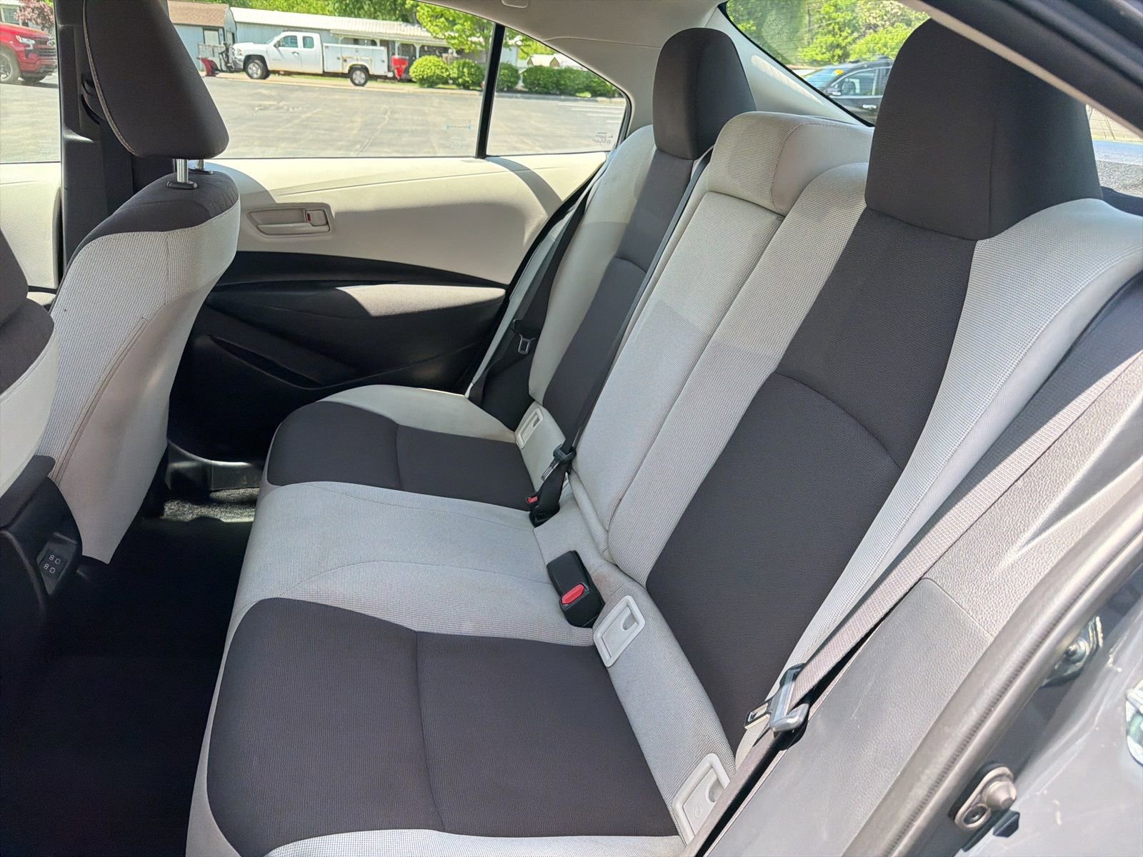 Used 2023 Toyota Corolla LE image 23