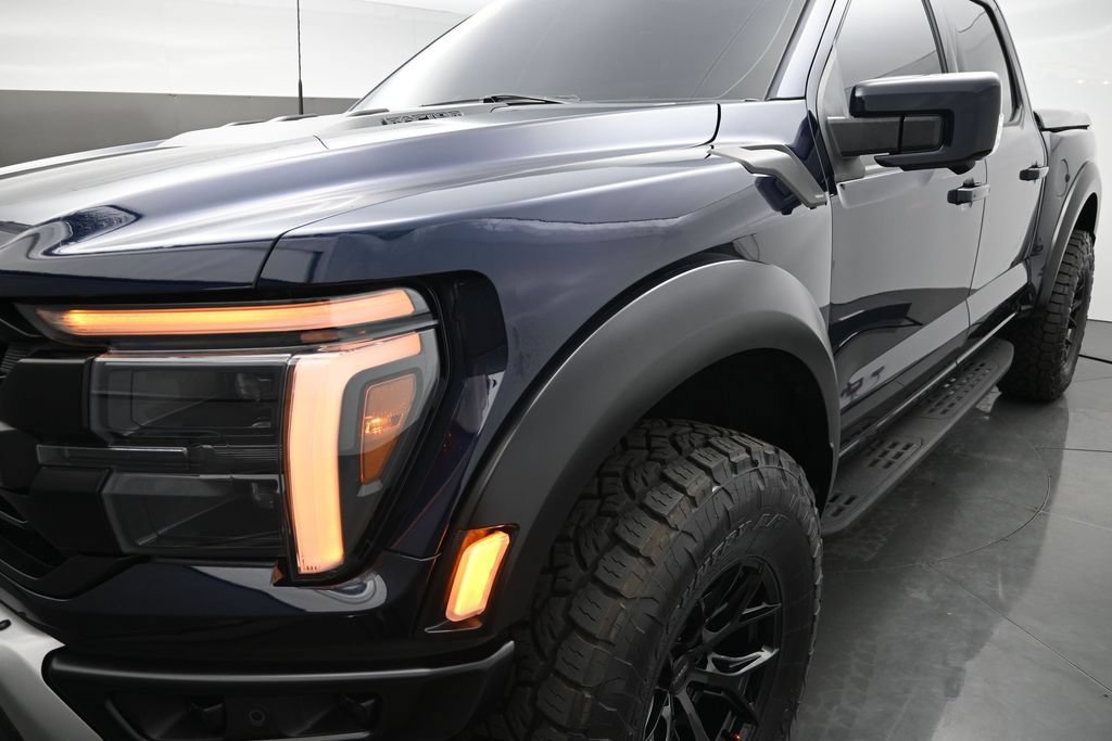 Used 2025 Ford F150 Raptor AWD/4WD image 41