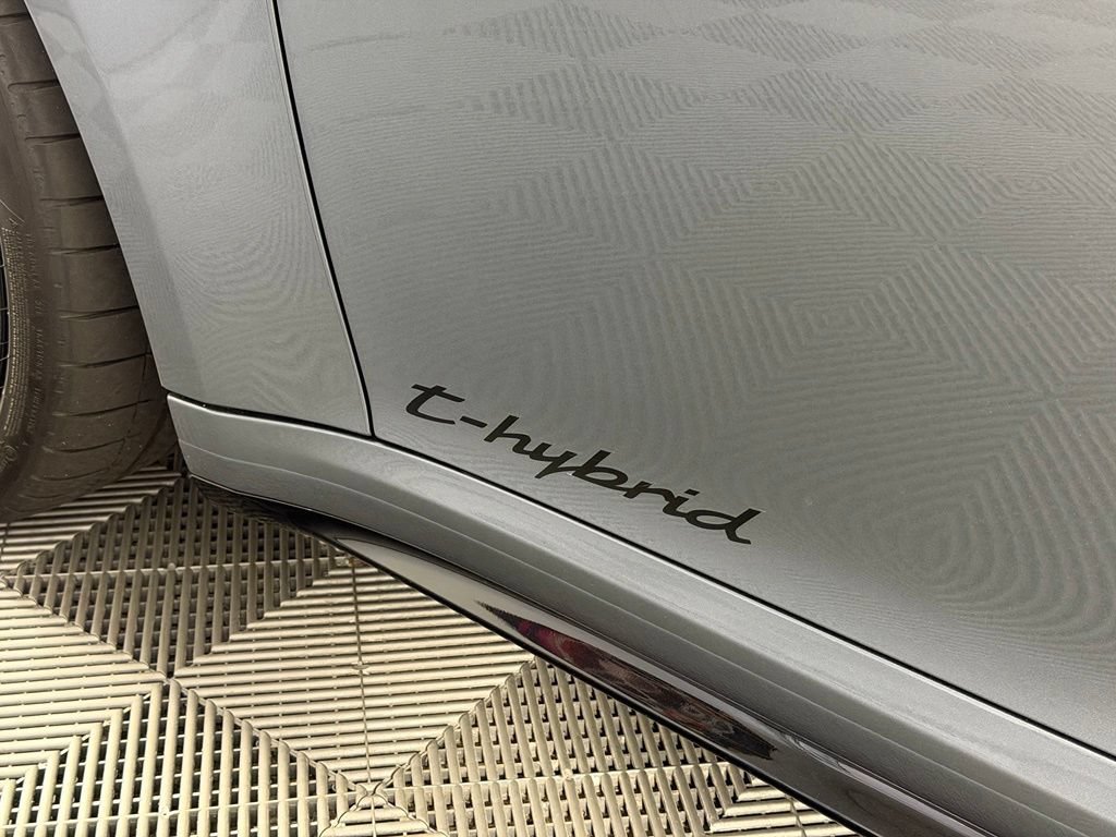 Certified 2026 Porsche 911 Targa 4 GTS AWD/4WD image 17
