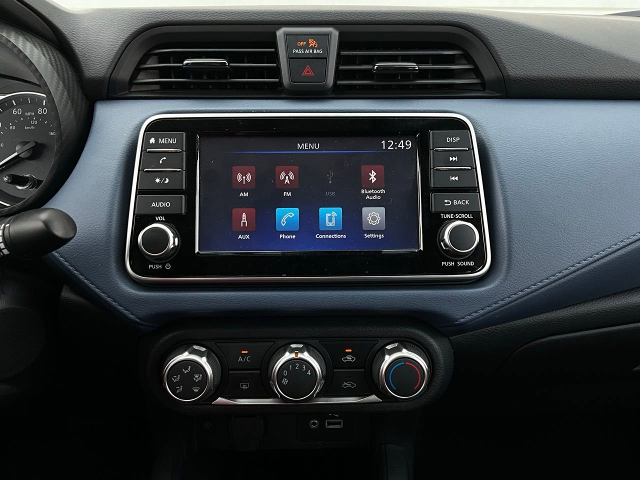 Used 2025 Nissan Versa SV image 24