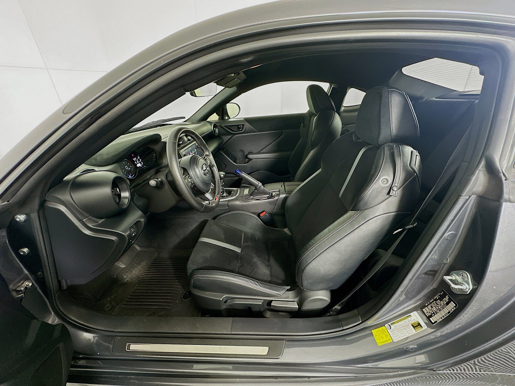Used 2022 Toyota GR86 Premium w/ ALL Weather Mat Package (TMS) image 13