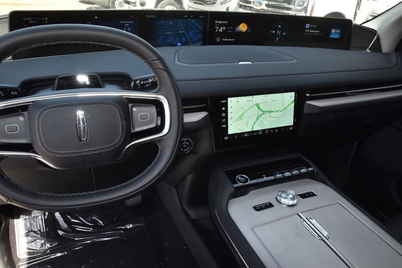 New 2025 Lincoln Navigator L Reserve image 33