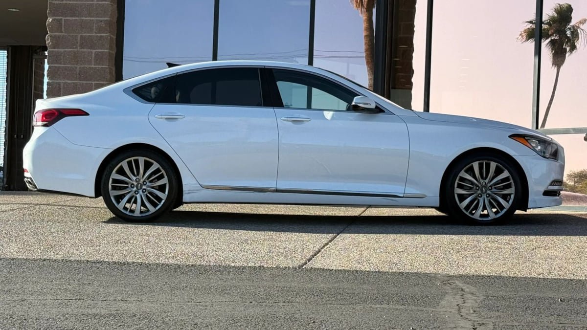 Used 2017 Genesis G80 5.0 Ultimate RWD image 15