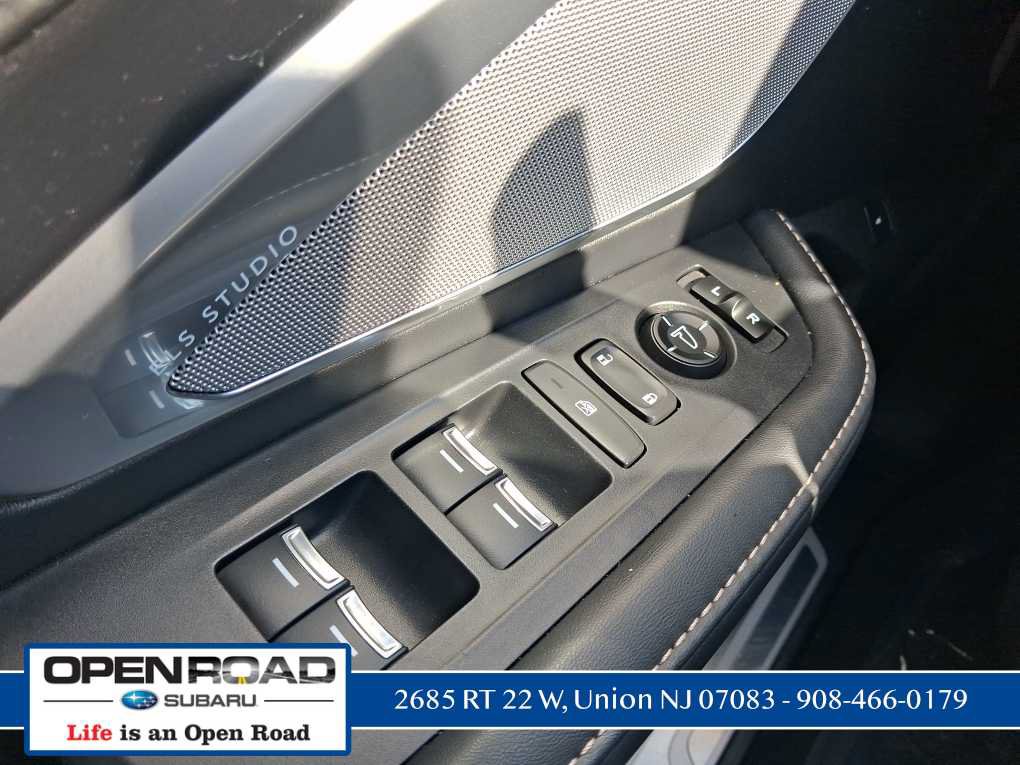 Used 2024 Acura RDX w/ Technology Package AWD/4WD image 35