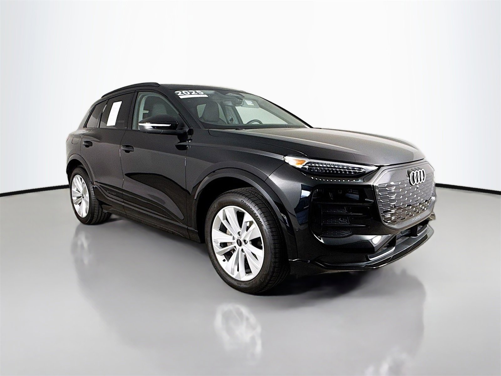 Certified 2025 Audi Q6 e-tron Premium Plus w/ Premium Plus