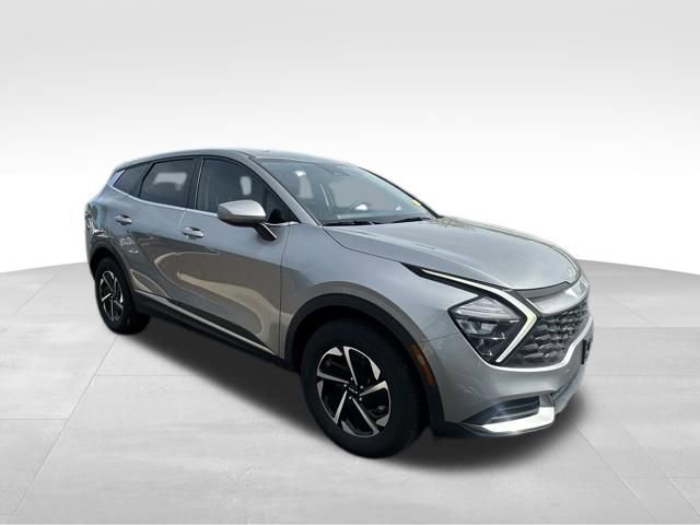 Used 2023 Kia Sportage LX image 10