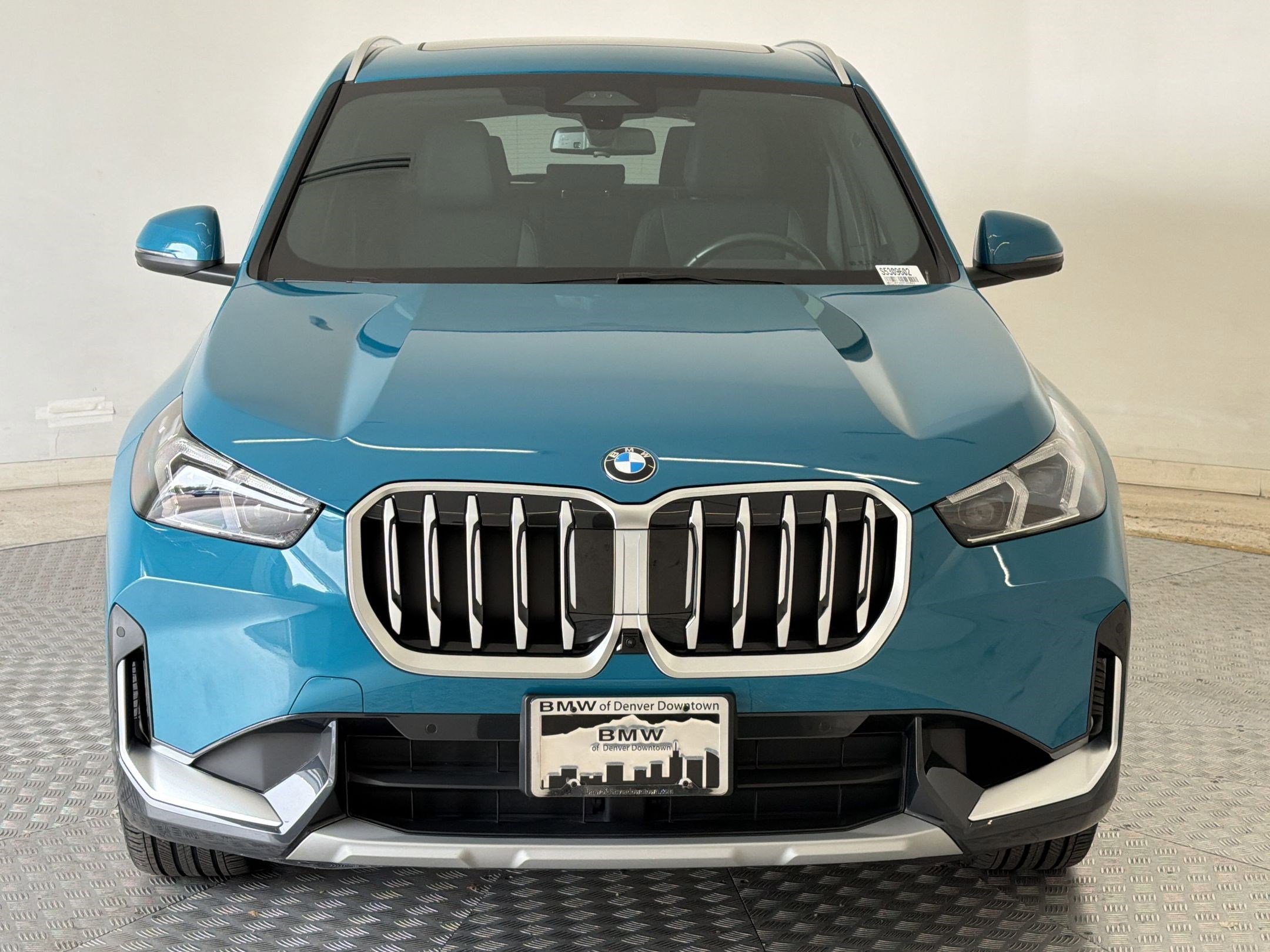Used 2025 BMW X1 xDrive28i w/ Technology Package image 6