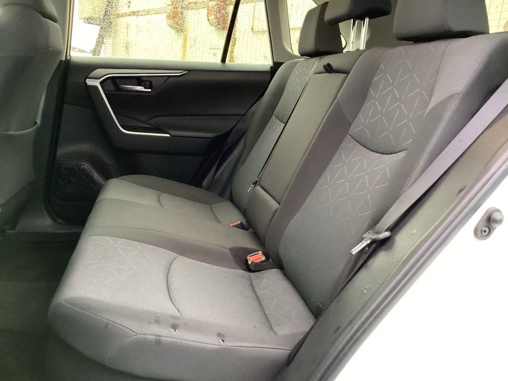 Used 2024 Toyota RAV4 XLE image 17