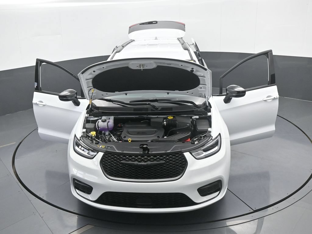 New 2026 Chrysler Pacifica Select w/ S Appearance Package FWD image 70