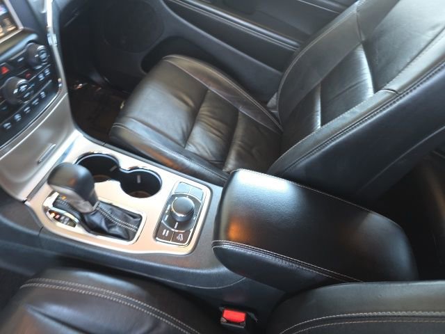 Used 2016 Jeep Grand Cherokee Limited AWD/4WD image 30
