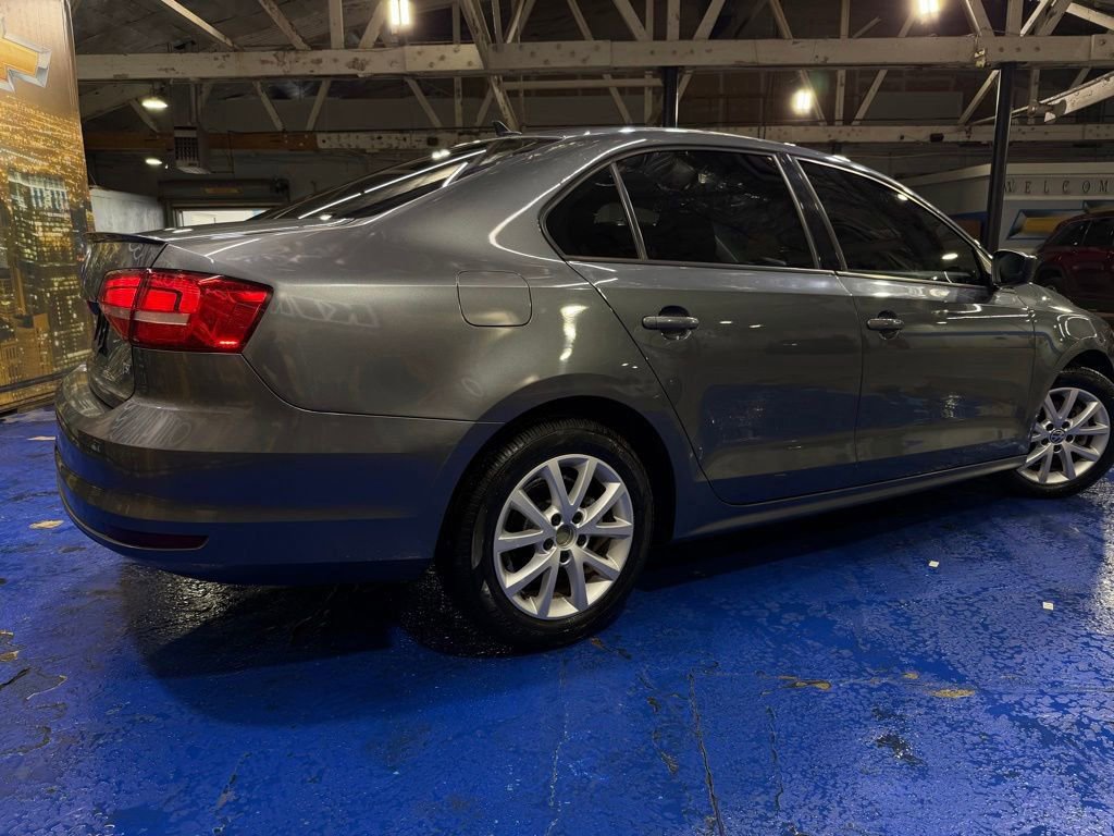 Used 2015 Volkswagen Jetta SE FWD image 5