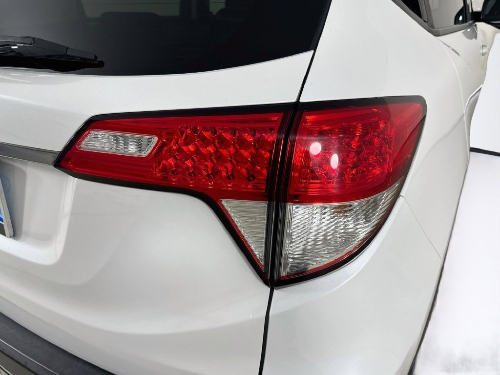 Used 2019 Honda HR-V EX-L image 35