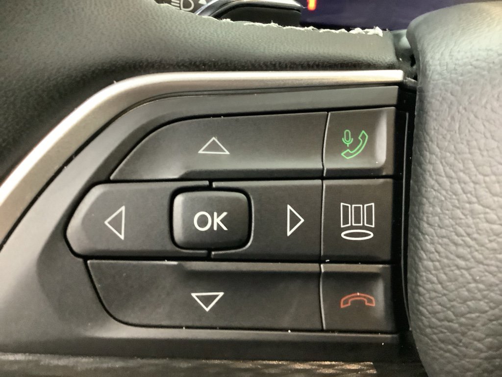 New 2025 Jeep Grand Cherokee L Altitude image 16