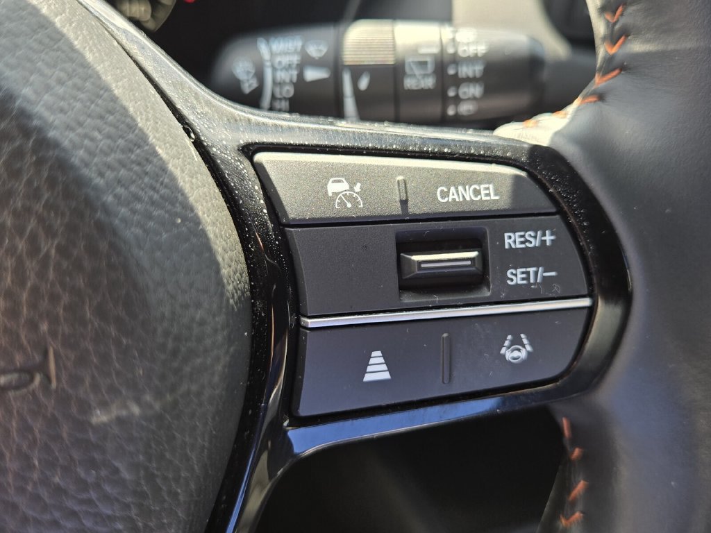 Certified 2025 Honda HR-V Sport image 26