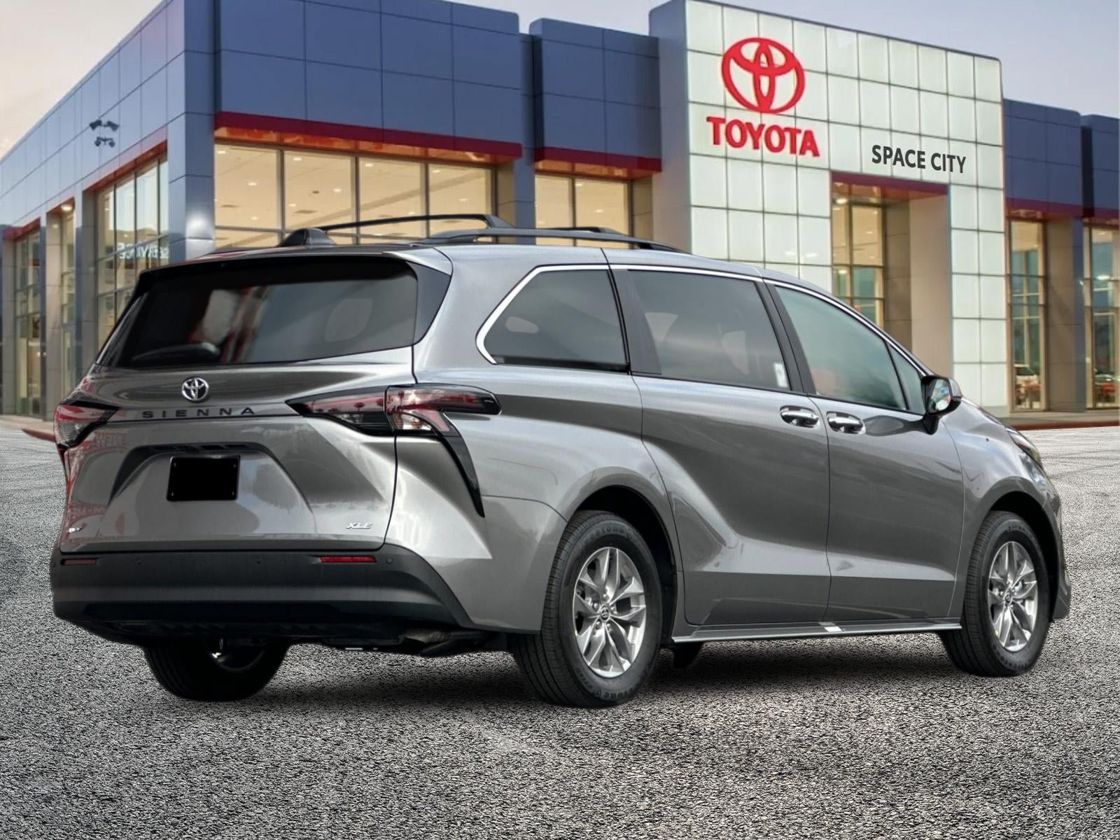 New 2026 Toyota Sienna XLE FWD image 6