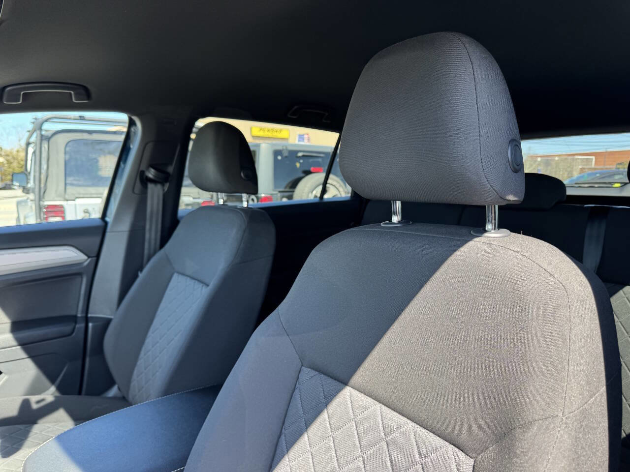 Used 2020 Volkswagen Atlas Cross Sport S image 13