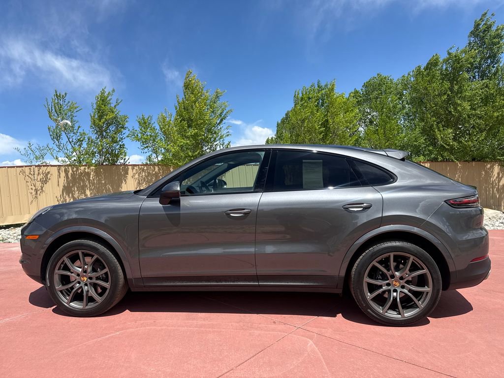 Used 2023 Porsche Cayenne Coupe AWD/4WD image 4