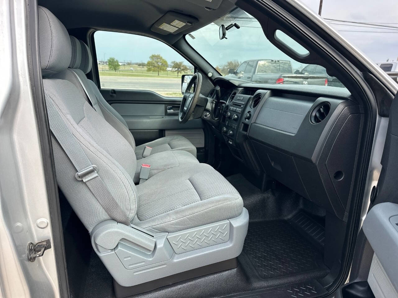 Used 2013 Ford F150 XL w/ Mid Equipment Group image 17