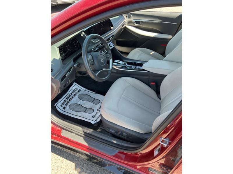 New 2023 Hyundai Sonata SEL w/ Convenience Package FWD image 18