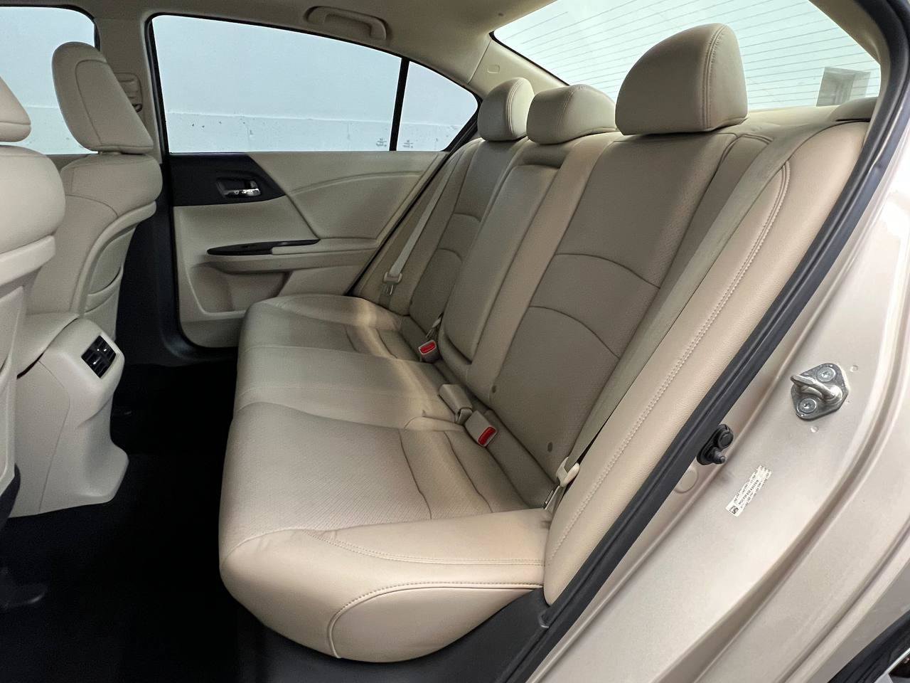 Used 2014 Honda Accord EX-L image 10