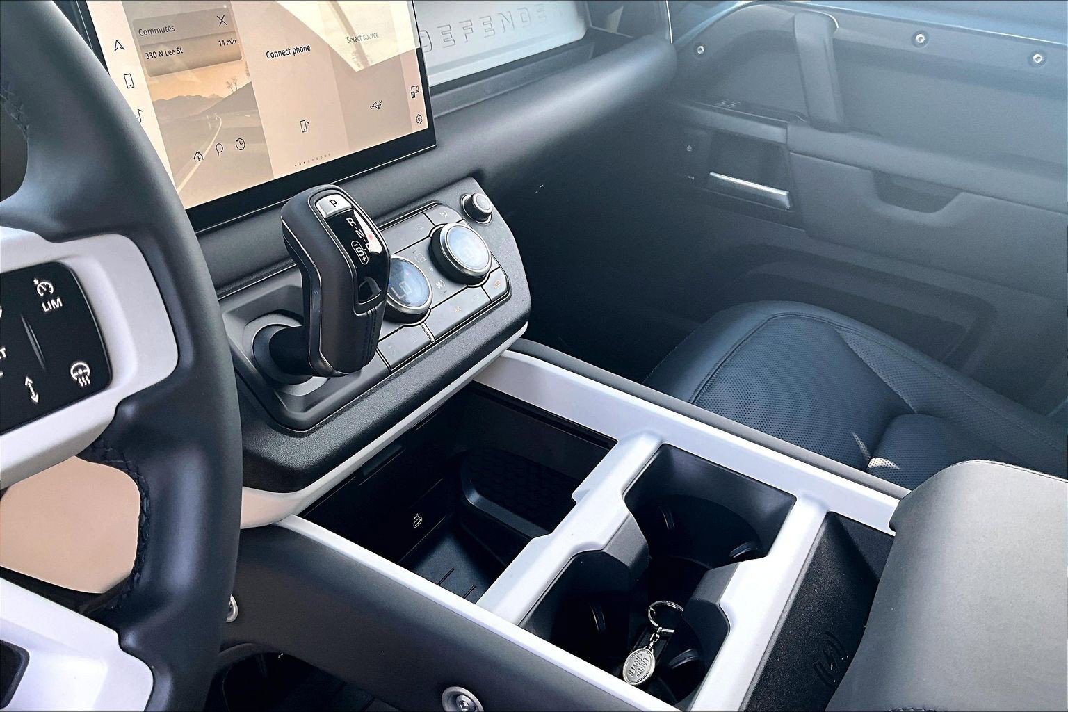 Used 2025 Land Rover Defender 110 S image 15