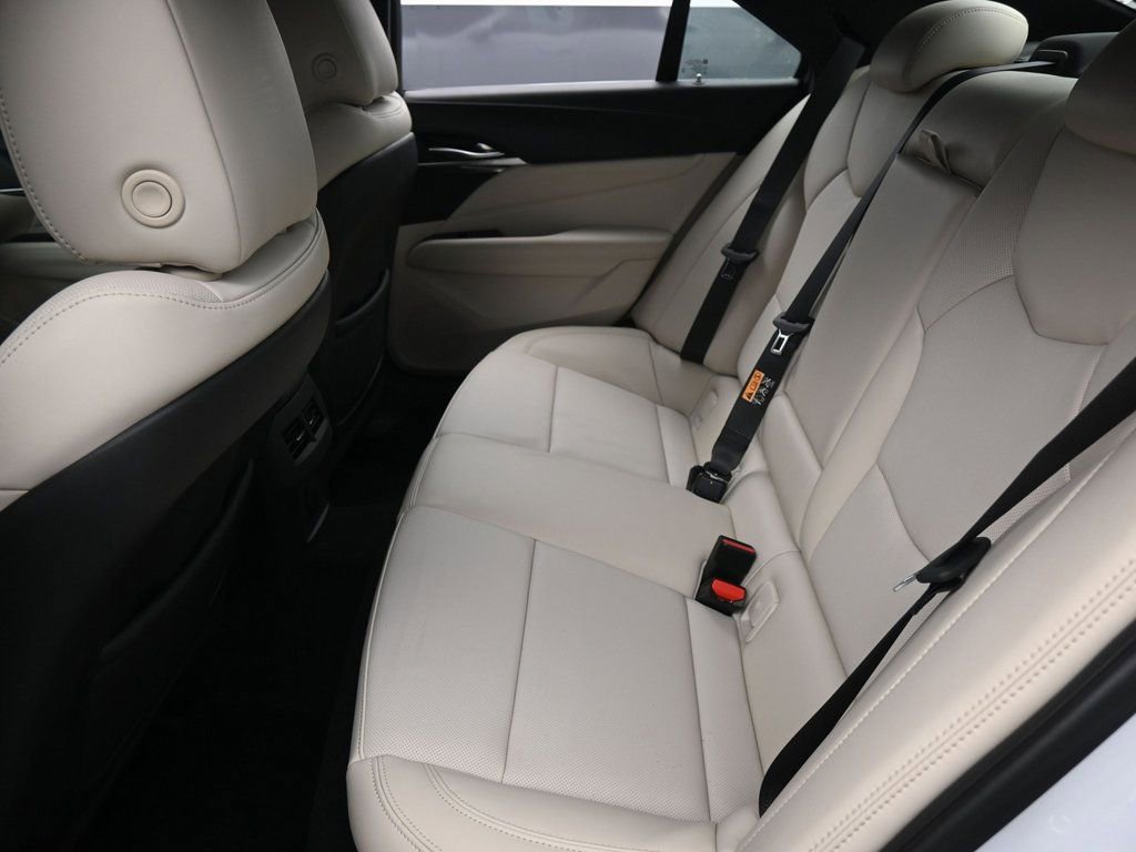 Used 2025 Cadillac CT4 Premium Luxury image 28