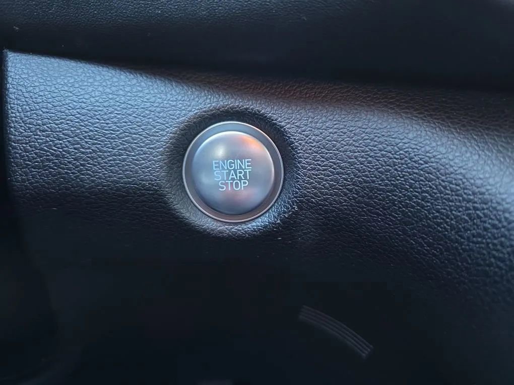 Used 2022 Hyundai Santa Fe XRT image 36