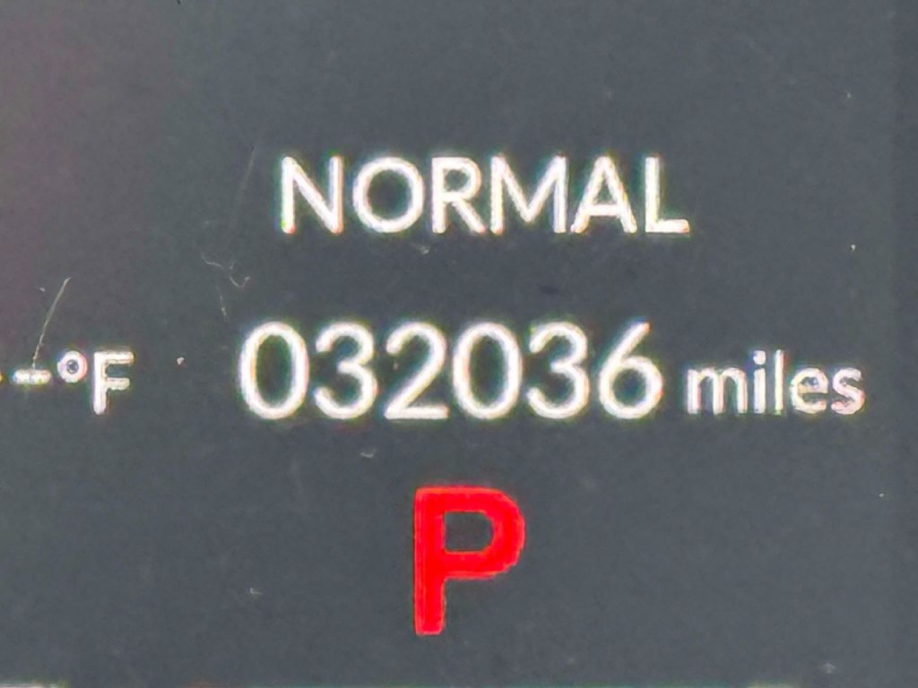 Used 2025 Honda HR-V LX image 27