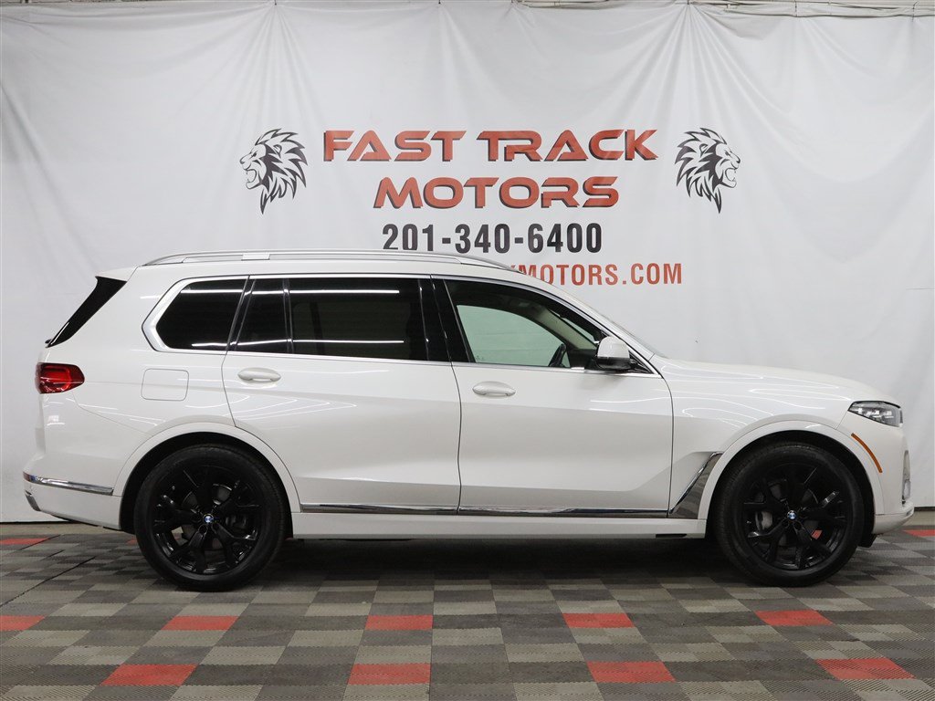 Used 2021 BMW X7 xDrive40i w/ Premium Package AWD/4WD image 4