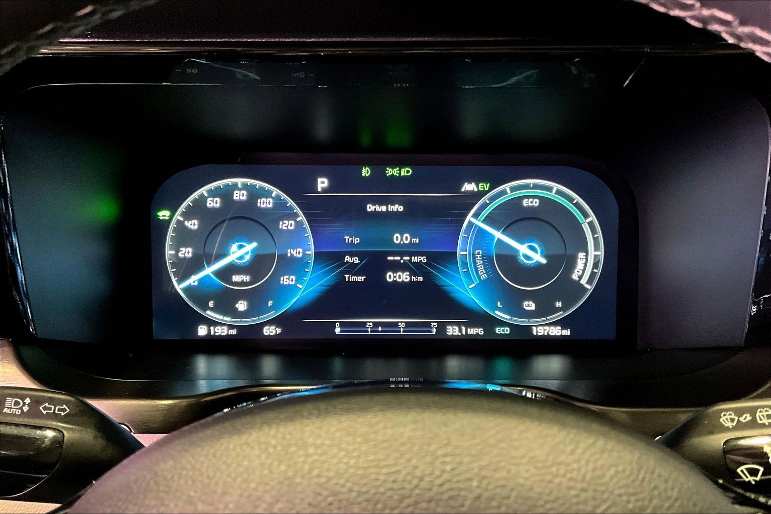 Used 2023 Kia Sorento SX Prestige w/ Panoramic Sunroof Package image 13