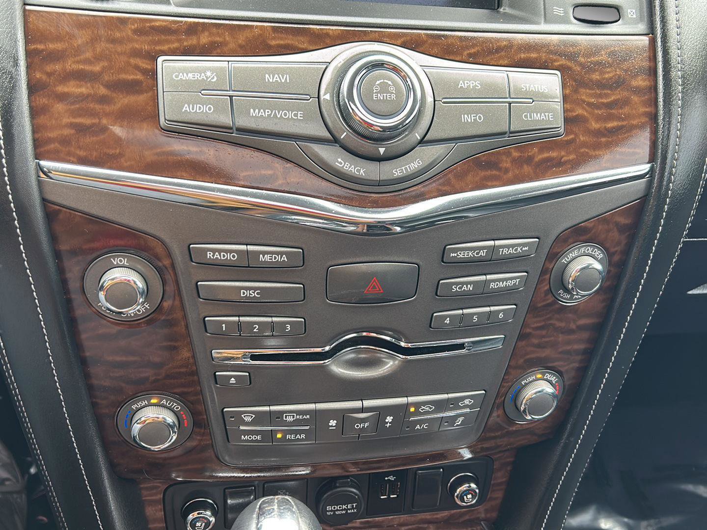 Used 2019 Nissan Armada Platinum w/ Interior Lighting Package image 20