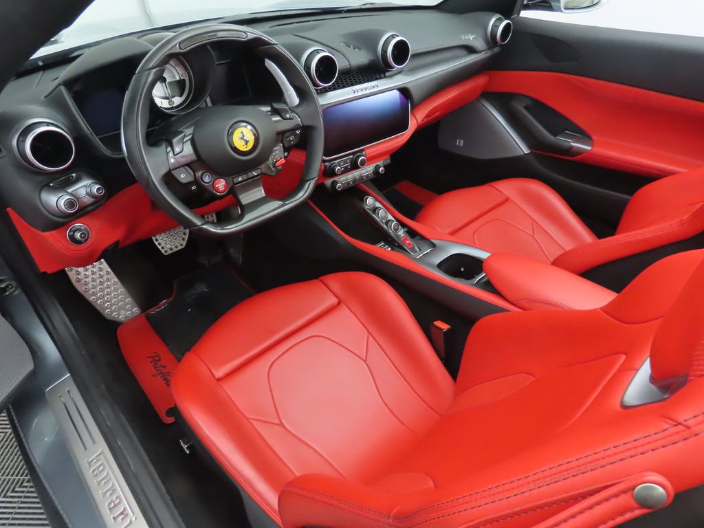 Used 2019 Ferrari Portofino image 17