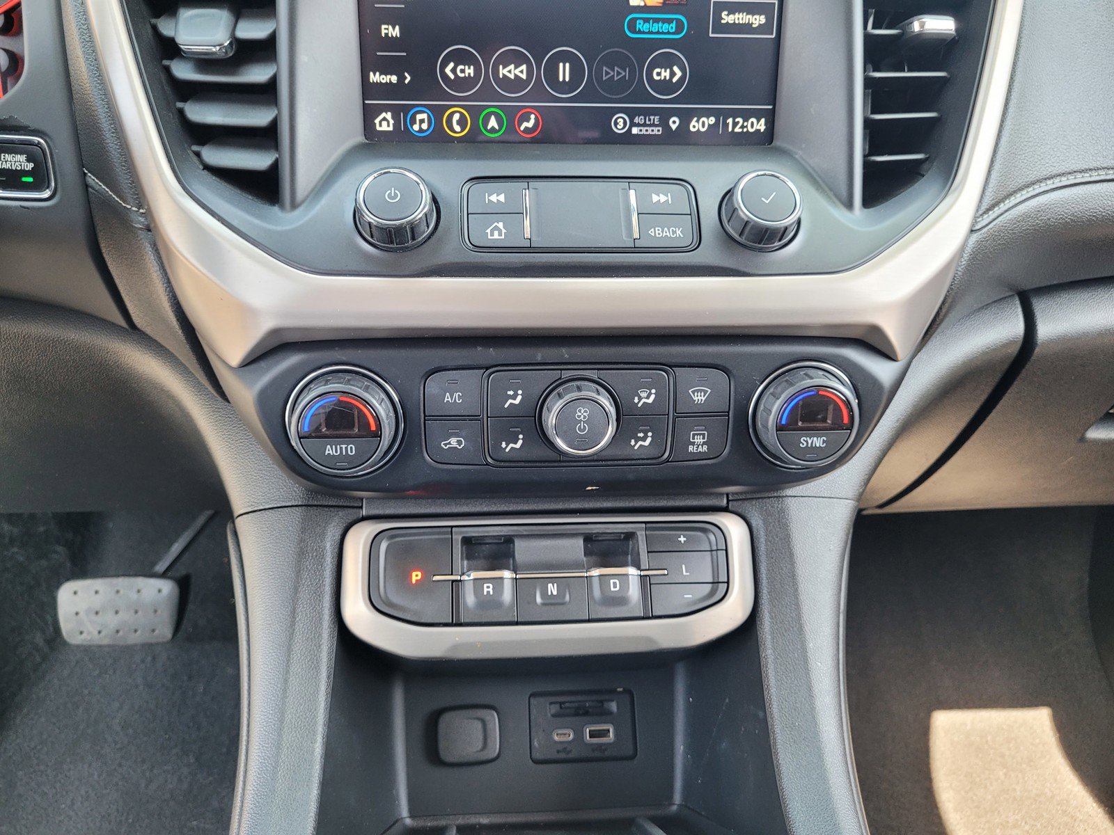 Used 2021 GMC Acadia Denali w/ Denali Technology Package FWD image 20