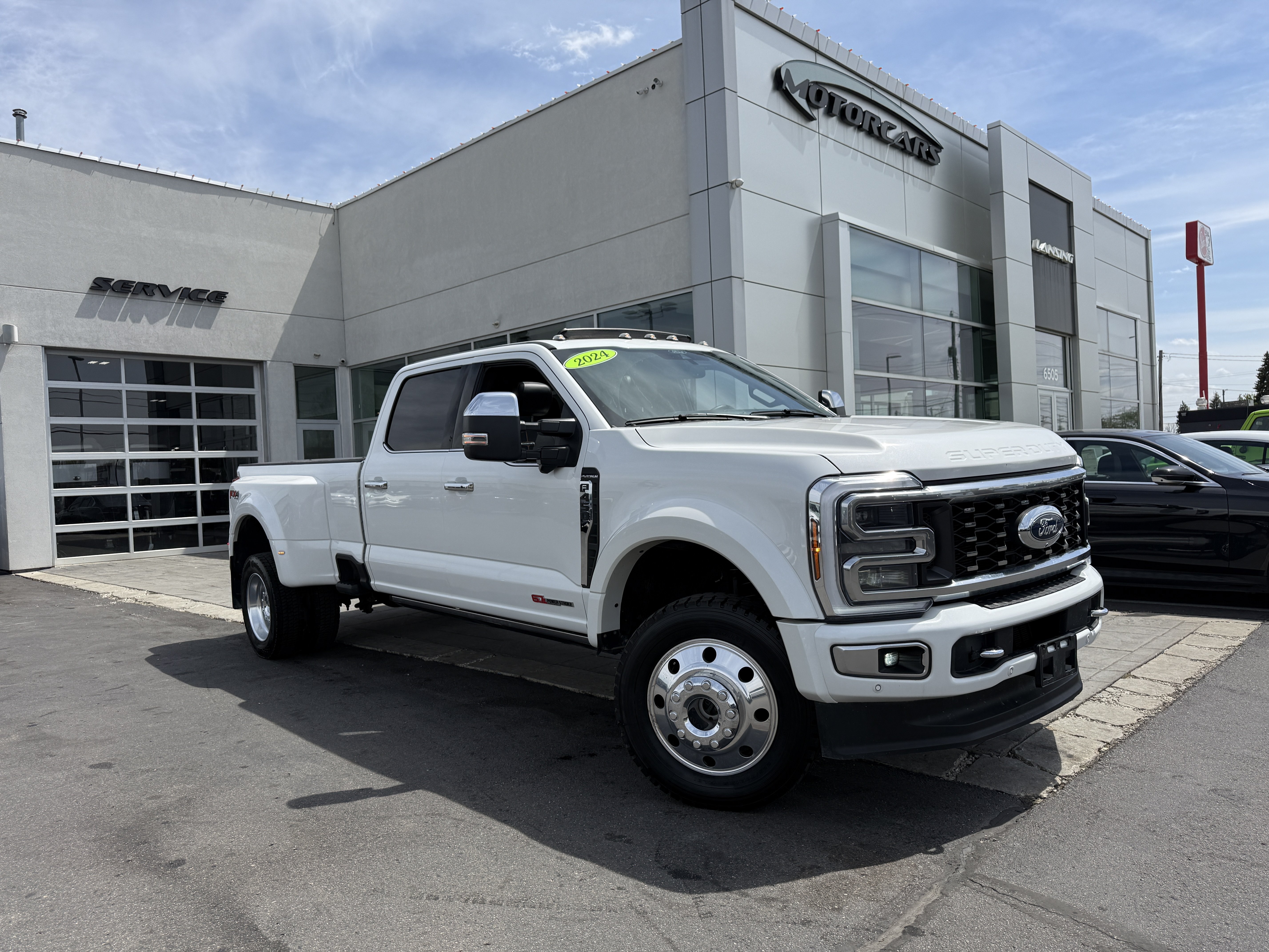 Used 2024 Ford F450 Platinum w/ FX4 Off-Road Package AWD/4WD image 8