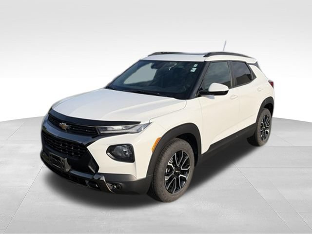Used 2023 Chevrolet TrailBlazer ACTIV w/ Sun and Liftgate Package FWD image 7