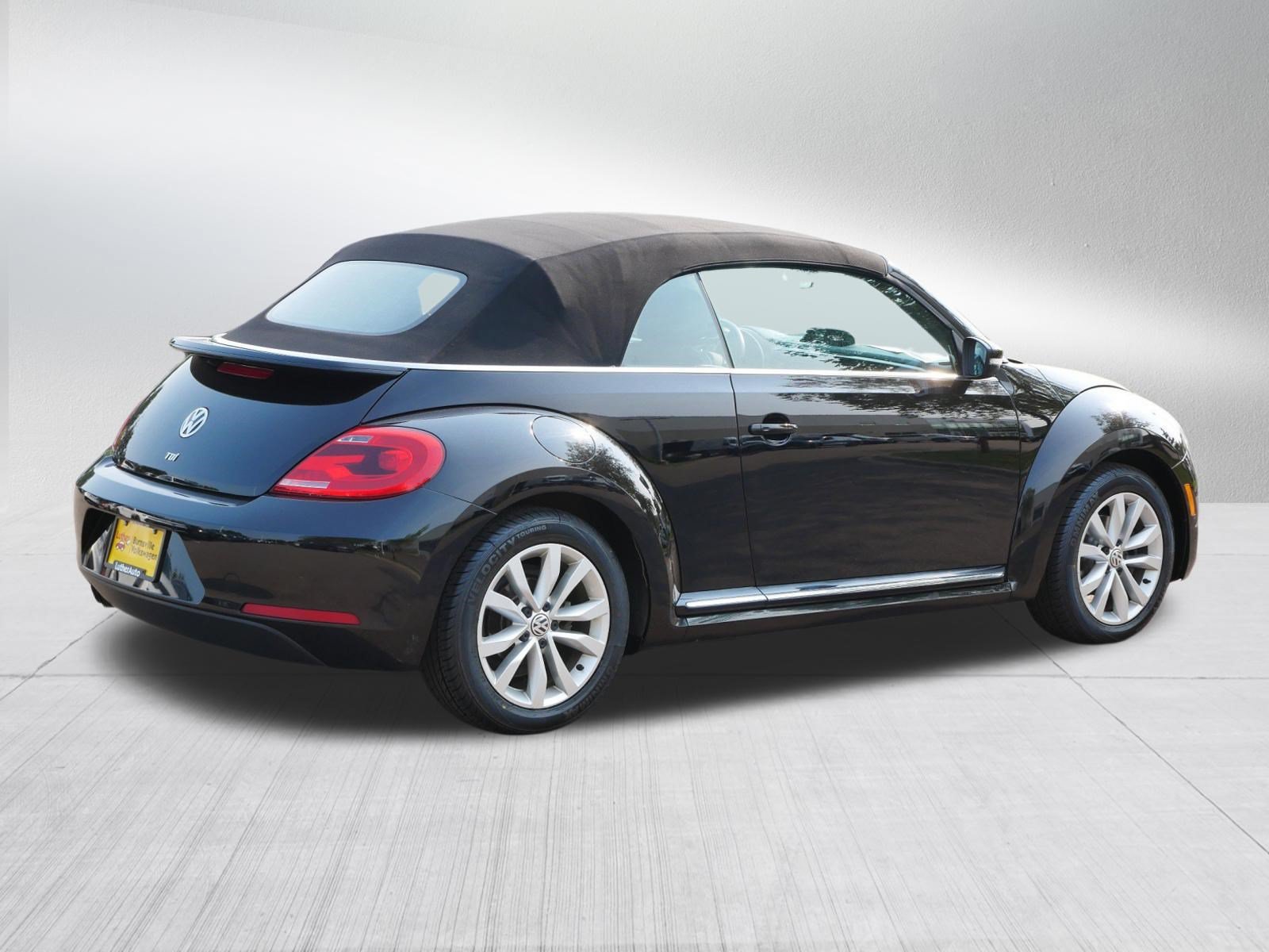 Used 2013 Volkswagen Beetle TDI FWD image 7