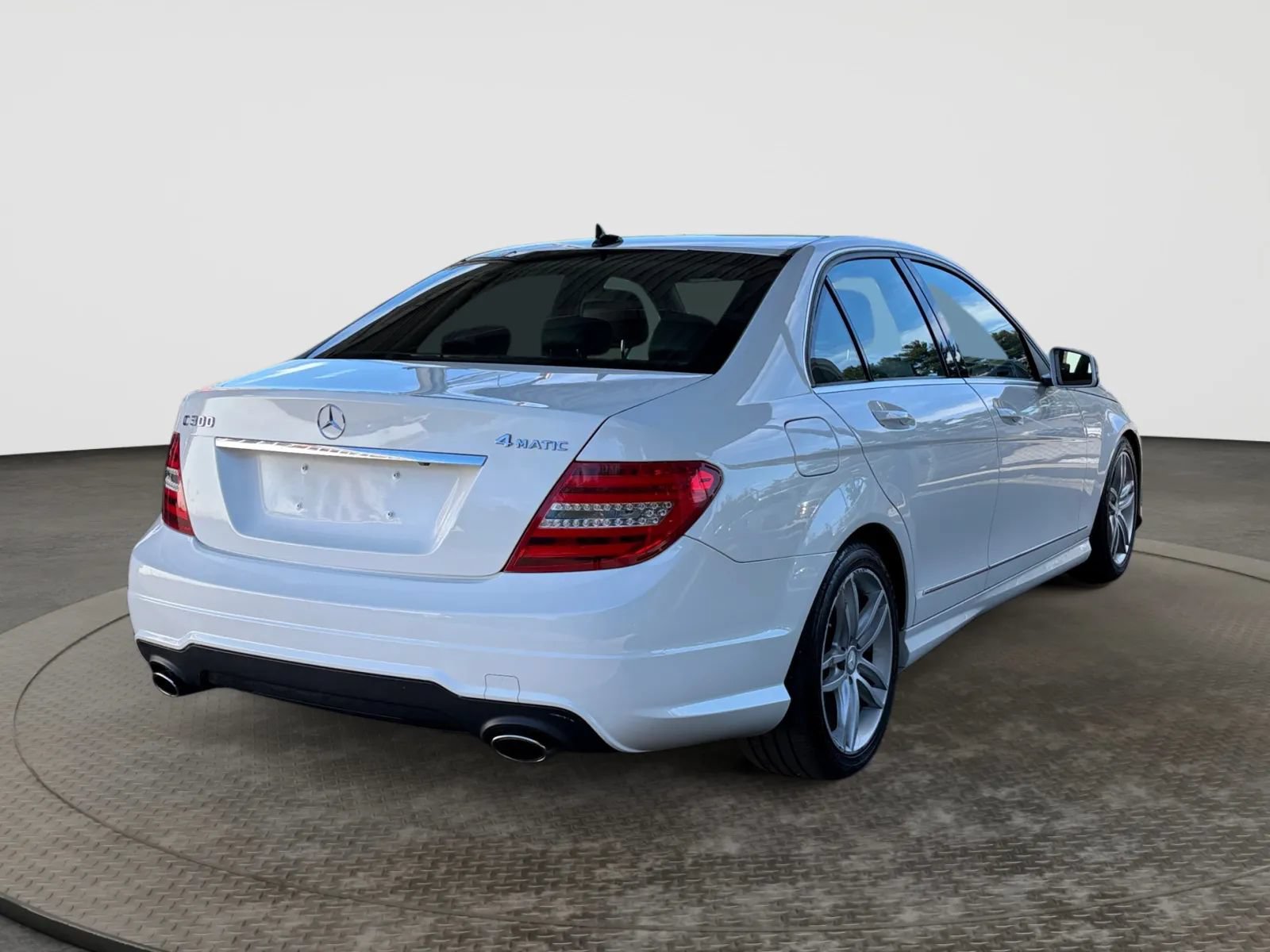 Used 2013 Mercedes-Benz C 300 4MATIC Sedan image 10