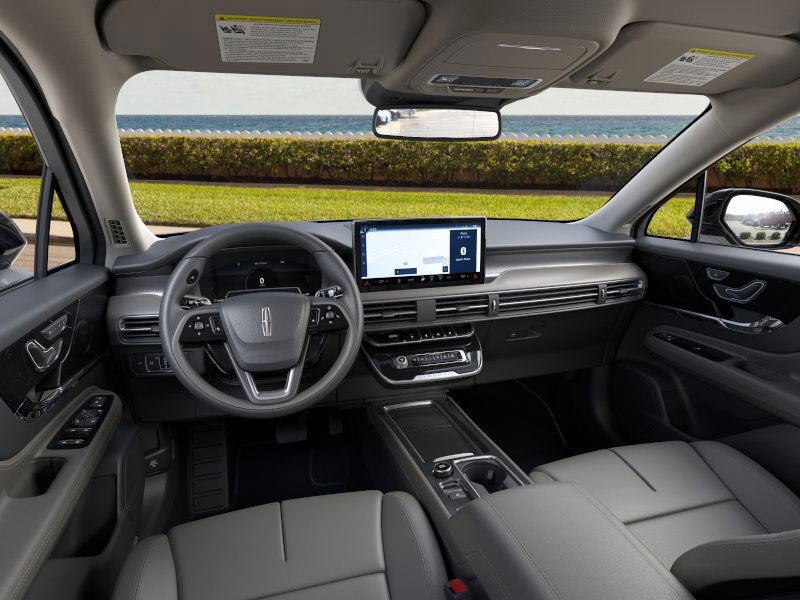 New 2026 Lincoln Corsair Premiere image 9