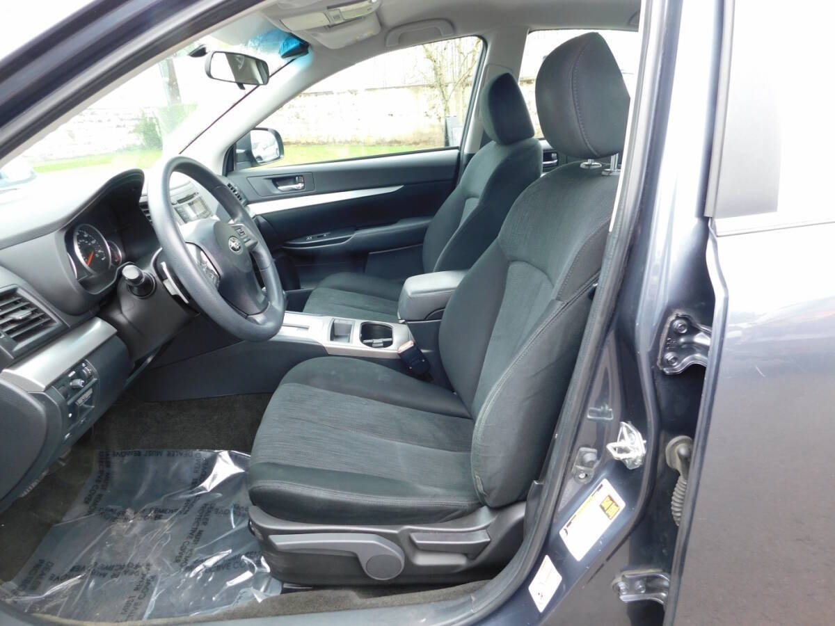 Used 2014 Subaru Legacy 2.5i w/ Alloy Wheel Package image 6